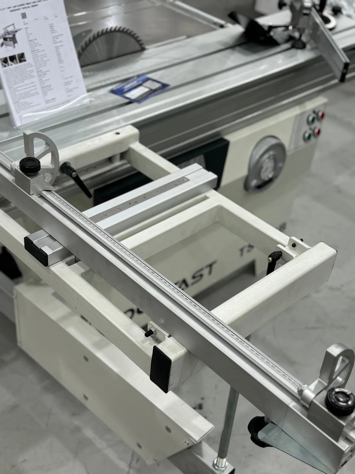 315mm (12") 3HP 1.6m Sliding Table Saw 240V TS315B