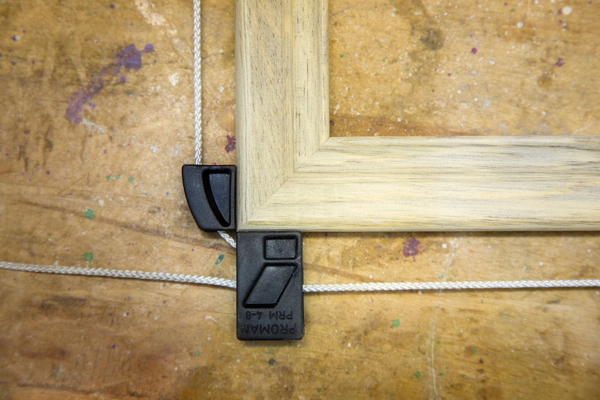 Framing clamp corner