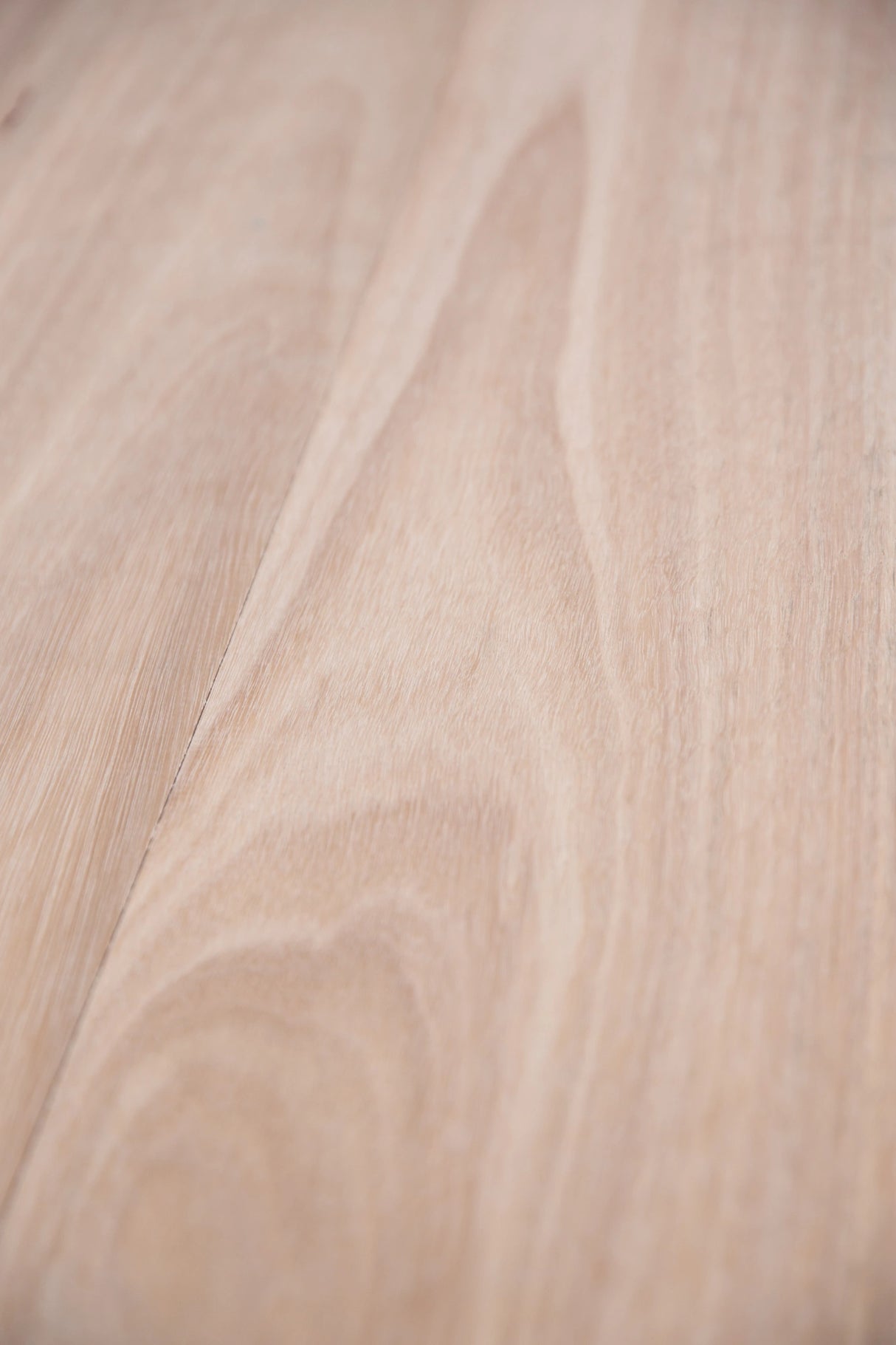 Blackbutt 200 x 25mm – Select Grade, Kiln Dried, Rough Sawn Joinery Timber