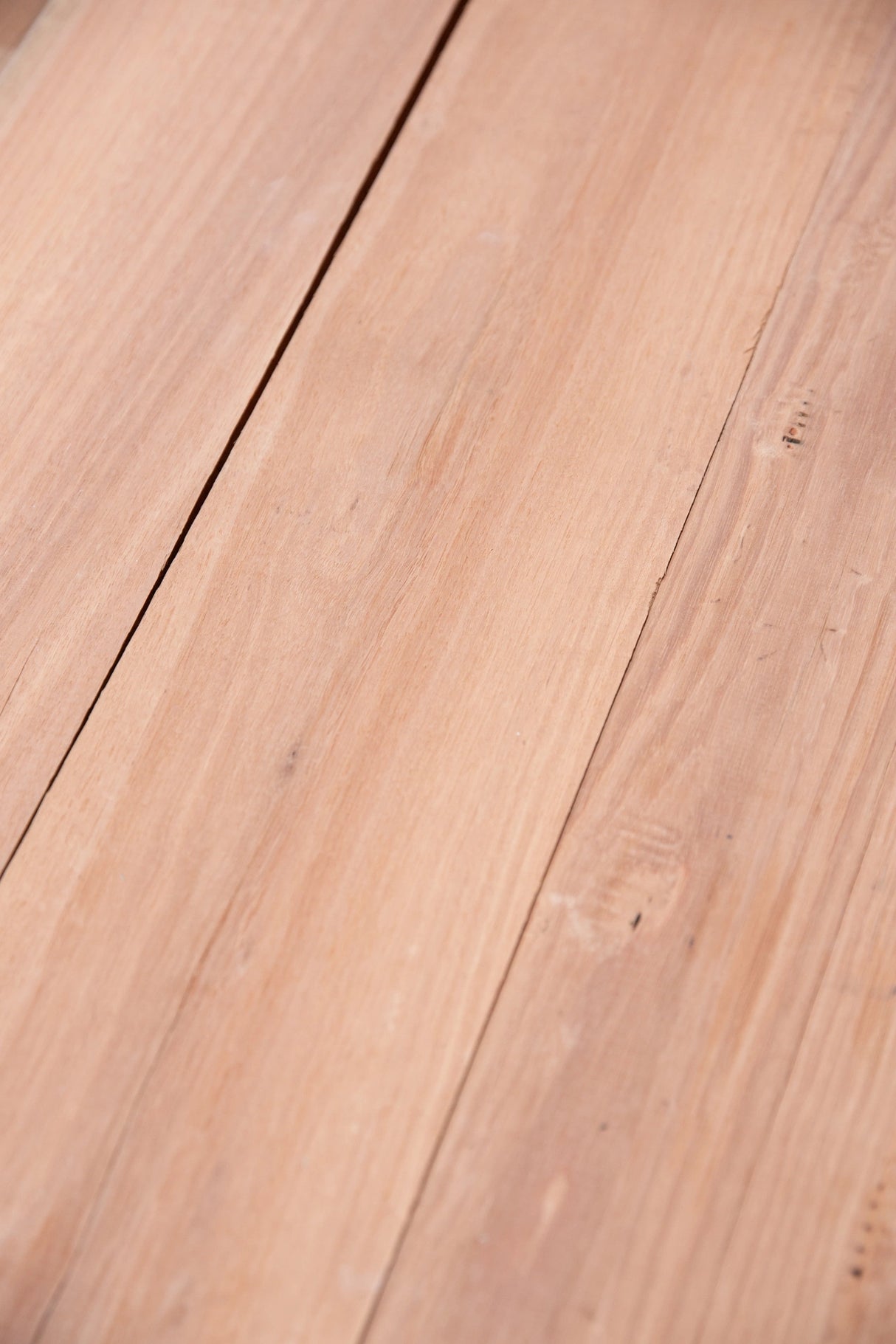 Blue Gum 150 x 50mm – Feature Grade, Kiln Dried, Rough Sawn Joinery Timber