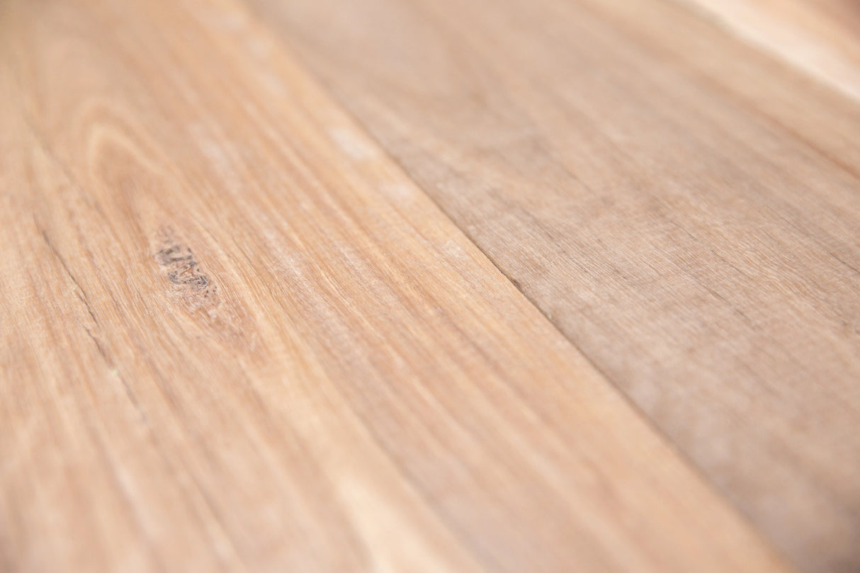 Queensland Spotted Gum 200 x 25mm – Standard Grade, Kiln Dried, Rough Sawn Joinery Timber