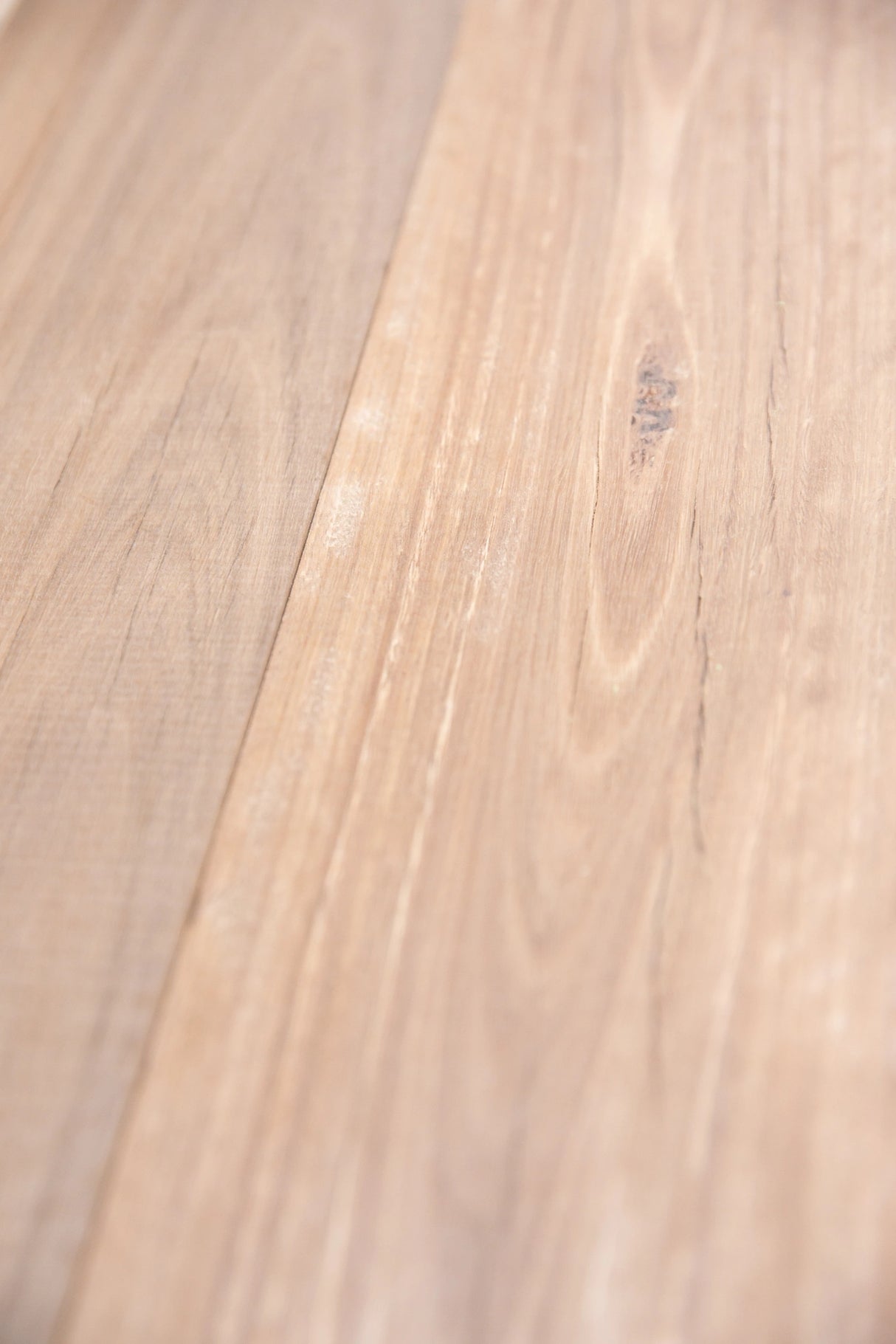 Queensland Spotted Gum 150 x 38mm – Select Grade, Kiln Dried, Rough Sawn Joinery Timber