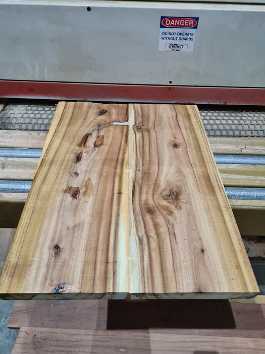 Service: Wide Belt Timber Sanding/Finishing